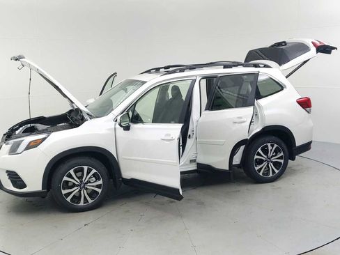 Certified 2024 Subaru Forester Limited w/ POP Package 3 AWD/4WD image 17
