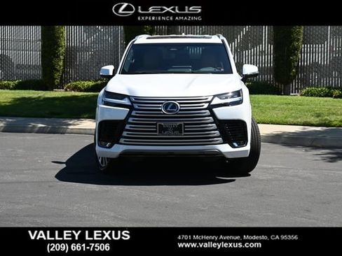 New 2026 Lexus LX 600 4WD w/ Luxury Package image 2