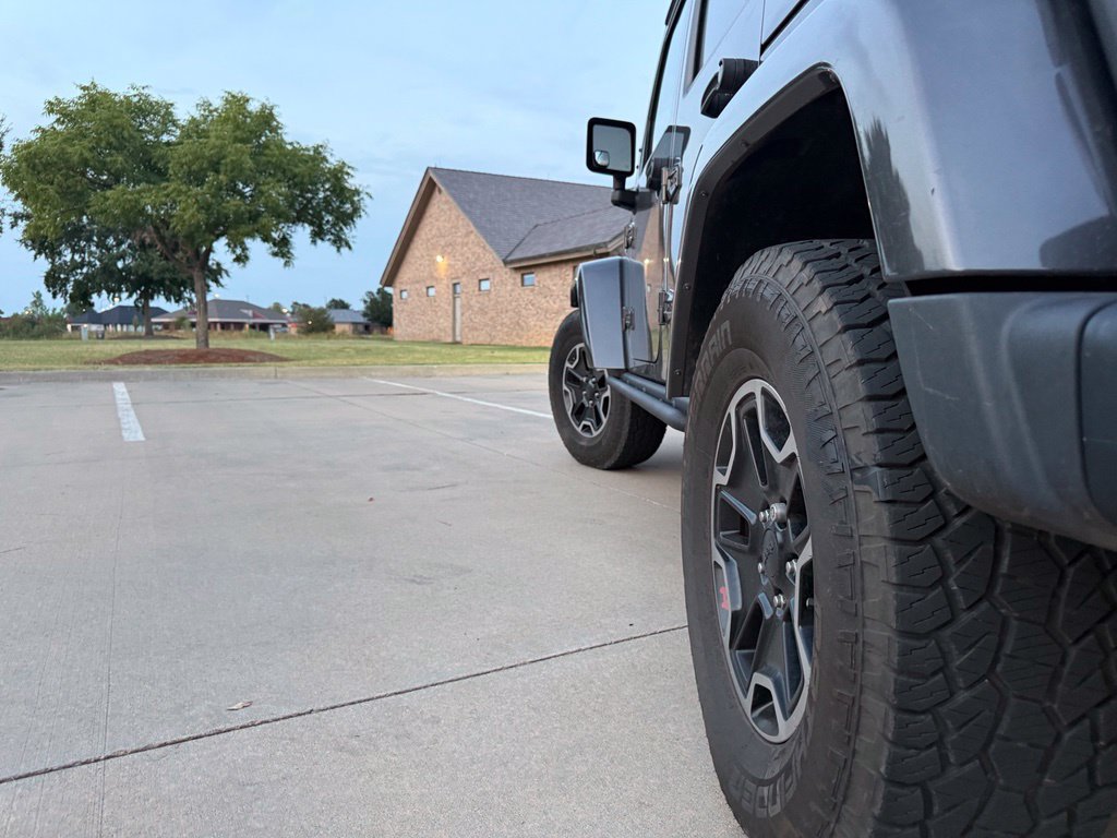 Used 2017 Jeep Wrangler Unlimited Rubicon AWD/4WD image 17