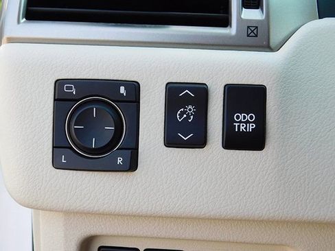 Used 2018 Lexus GX 460 Luxury image 28