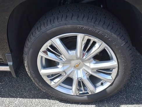 Certified 2023 Chevrolet Silverado 1500 High Country AWD/4WD image 11