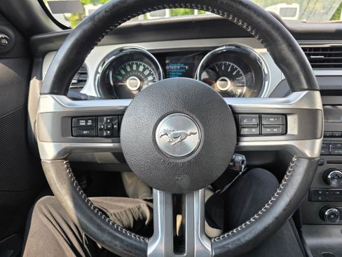 Used 2014 Ford Mustang Premium RWD image 13