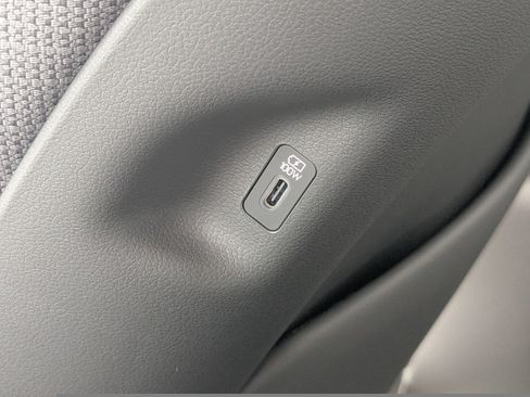 Certified 2026 Hyundai Ioniq 9 SE AWD/4WD image 14
