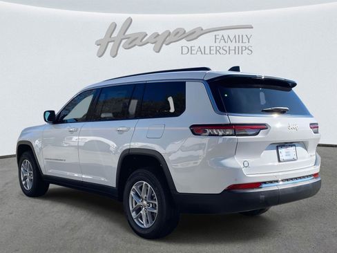 New 2025 Jeep Grand Cherokee L Laredo image 25