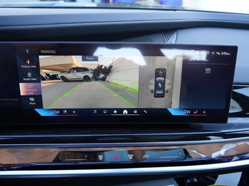 New 2026 BMW i7 xDrive60 image 19