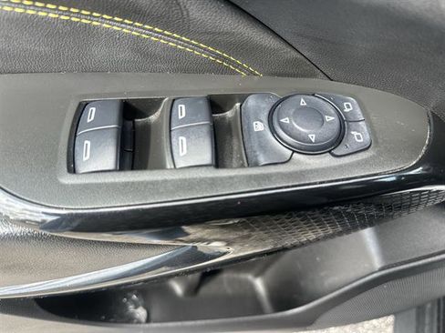 Certified 2025 Chevrolet Trax LT w/ Driver Confidence Package image 15