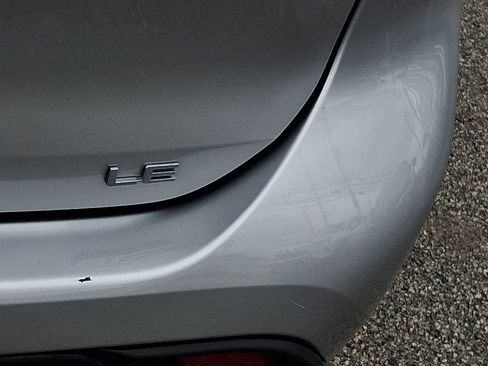 Used 2023 Toyota Highlander LE image 34