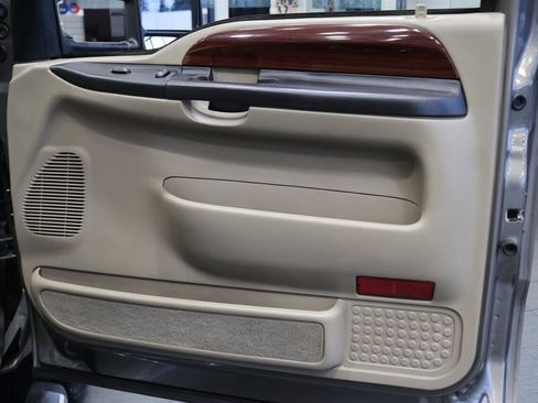 Used 2005 Ford Excursion Limited image 63