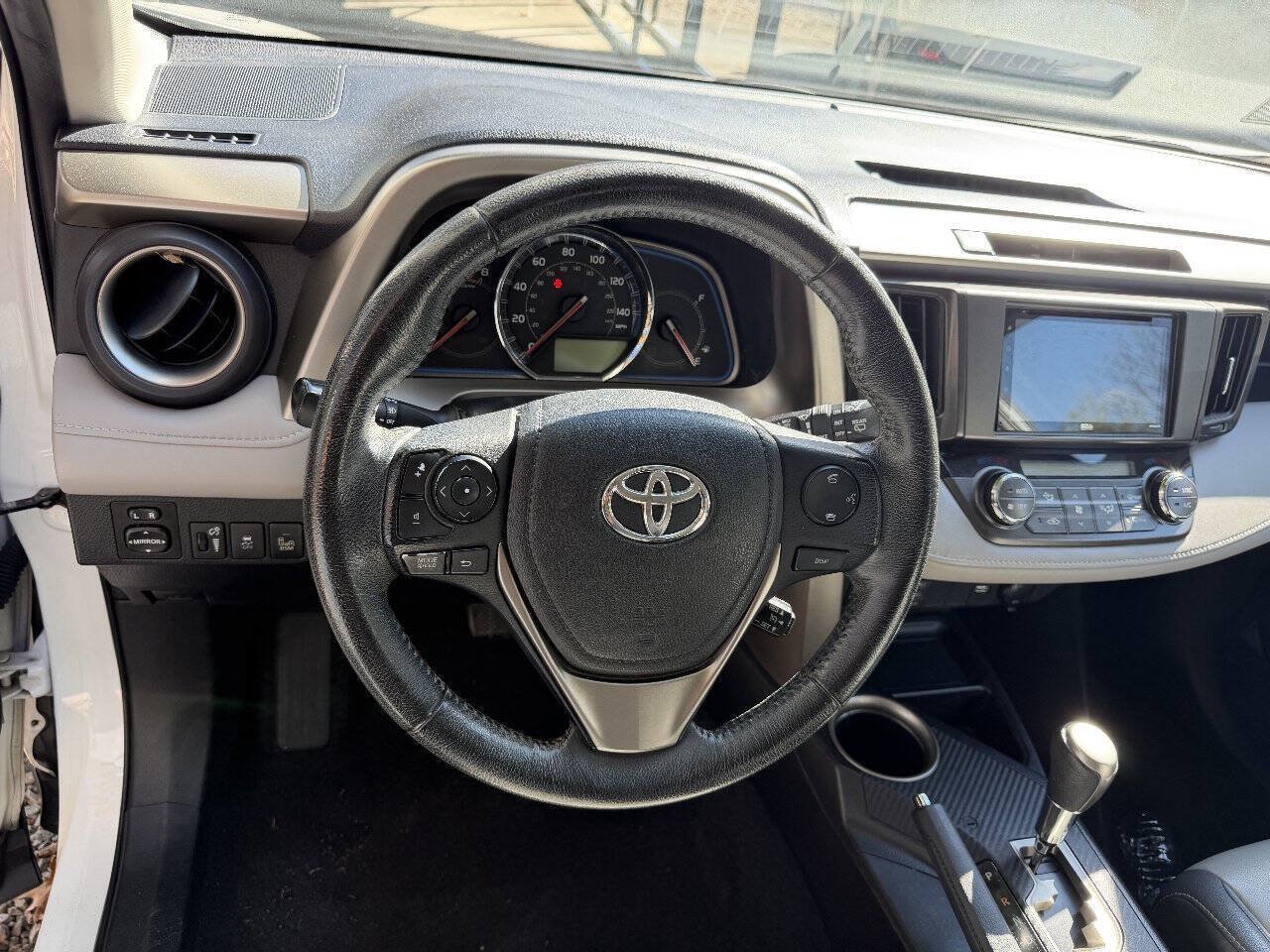 Used 2013 Toyota RAV4 Limited AWD/4WD image 5