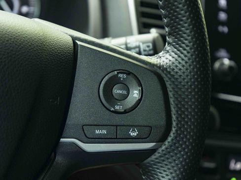 Used 2025 Honda Passport EX-L image 21