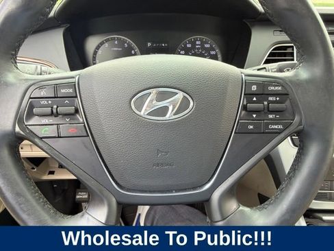 Used 2017 Hyundai Sonata Limited w/ Tech Package 03 FWD image 11