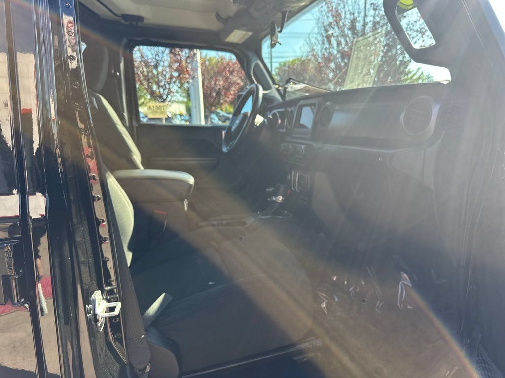 Used 2020 Jeep Gladiator Sport w/ Quick Order Package 24S AWD/4WD image 17