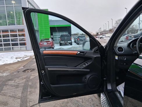 Used 2009 Mercedes-Benz ML 350 4MATIC image 11