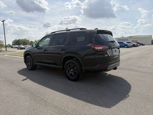 New 2026 Honda Pilot TrailSport image 4