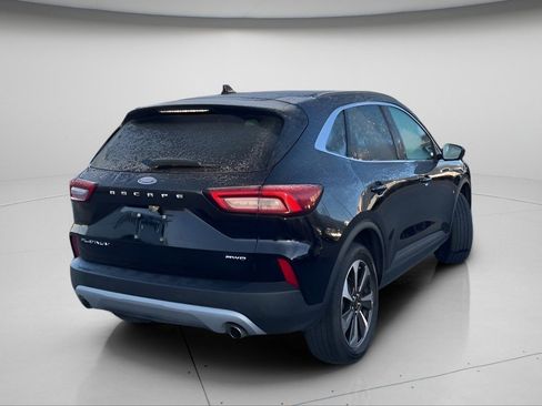 Used 2024 Ford Escape Platinum image 5