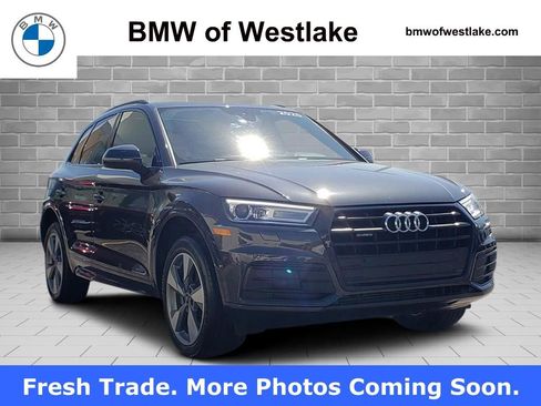 Used 2020 Audi Q5 2.0T Premium w/ Titanium Sport Package AWD/4WD image 3