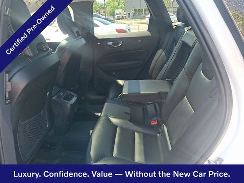 Certified 2023 Volvo XC60 B5 Core w/ Climate Package AWD/4WD image 11