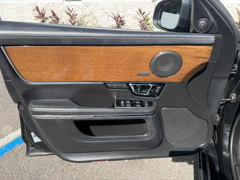 Used 2016 Jaguar XJ L Supercharged RWD image 25