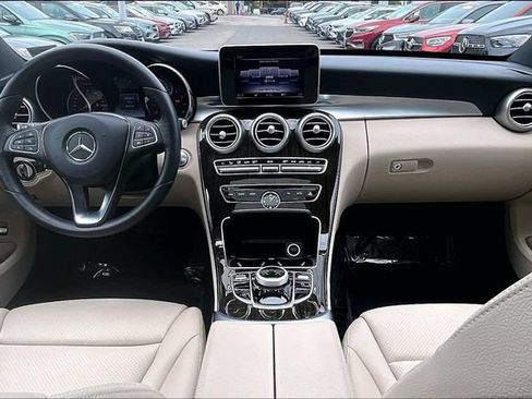 Used 2018 Mercedes-Benz C 300 4MATIC Sedan image 12