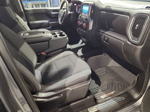 Certified 2021 Chevrolet Silverado 1500 RST image 16