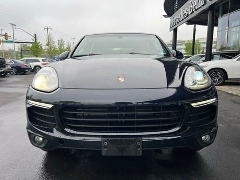 Used 2016 Porsche Cayenne AWD/4WD image 2