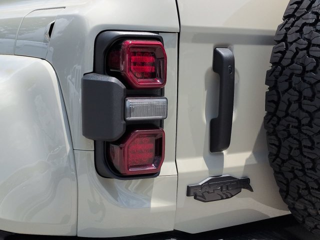 New 2026 Ford Bronco Raptor w/ Interior Carbon Fiber Pack AWD/4WD image 12