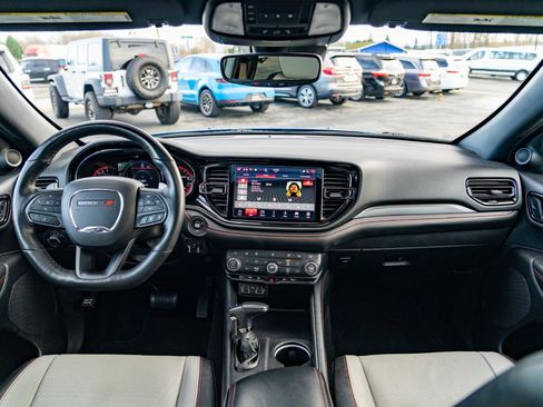 Used 2024 Dodge Durango GT image 17