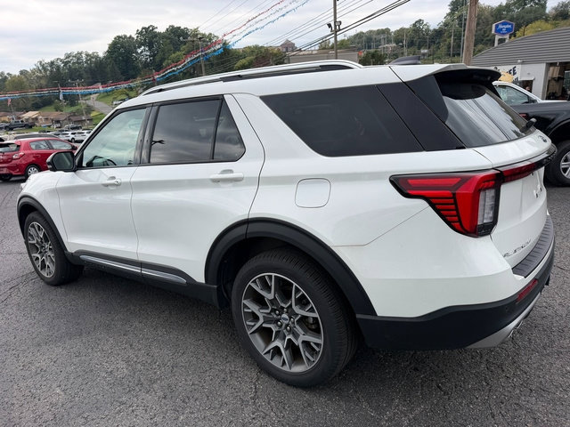 Used 2025 Ford Explorer Platinum w/ Ultimate Package AWD/4WD image 4