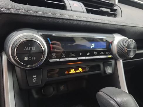 Certified 2024 Toyota RAV4 XLE FWD image 19