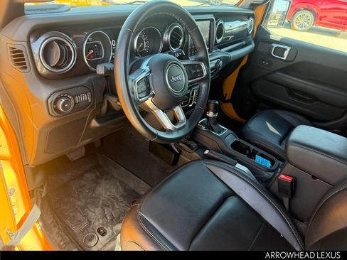 Used 2021 Jeep Wrangler Unlimited Sahara AWD/4WD image 15