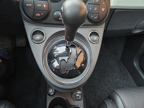 Used 2018 FIAT 500 Lounge image 20