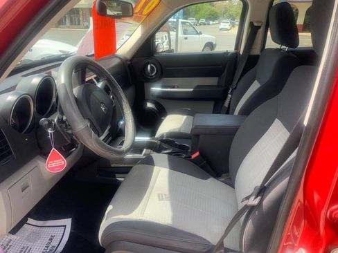 Used 2007 Dodge Nitro SLT RWD image 17