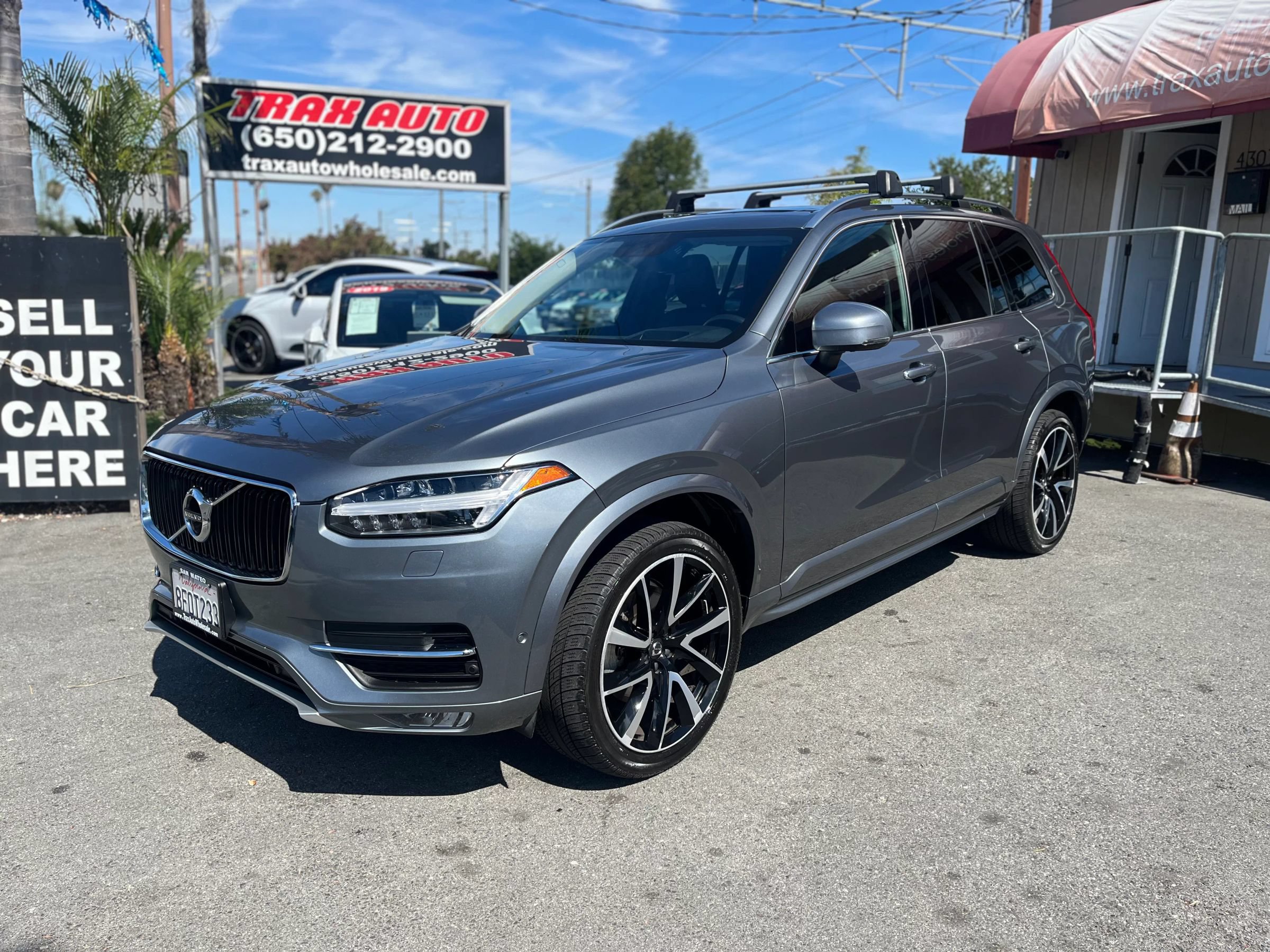 Used 2019 Volvo XC90 T6 Momentum w/ Advanced Package AWD/4WD image 3