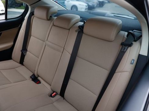 Used 2016 Lexus GS 200t 4dr Sedan RWD image 11