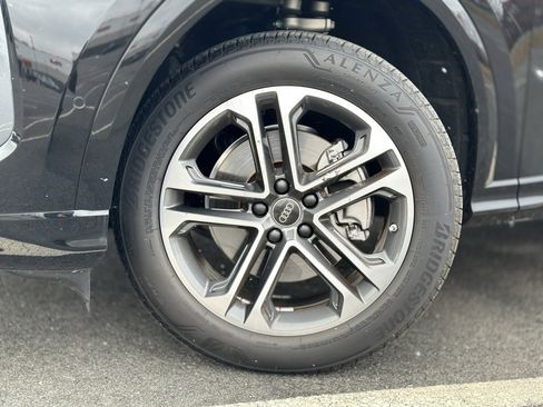 Certified 2025 Audi Q5 2.0T Premium Plus w/ Premium Plus image 2