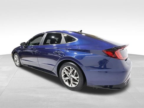 Used 2021 Hyundai Sonata SEL w/ Convenience Package image 2
