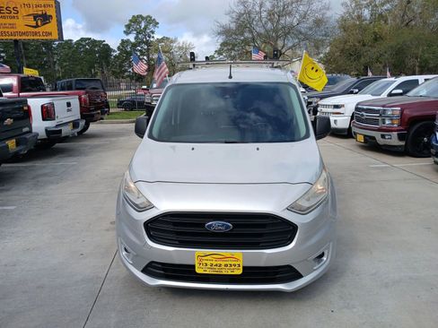 Used 2019 Ford Transit Connect XLT image 2