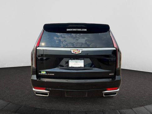 Used 2024 Cadillac Escalade Premium Luxury w/ Performance Package AWD/4WD image 7