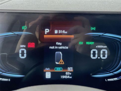 Certified 2025 Kia Sportage EX AWD/4WD image 16