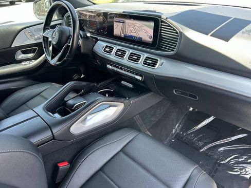 Used 2024 Mercedes-Benz GLE 450e 4MATIC image 10