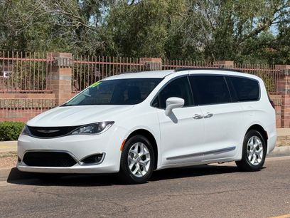 Used 2017 Chrysler Pacifica Touring-L w/ Tire & Wheel Group