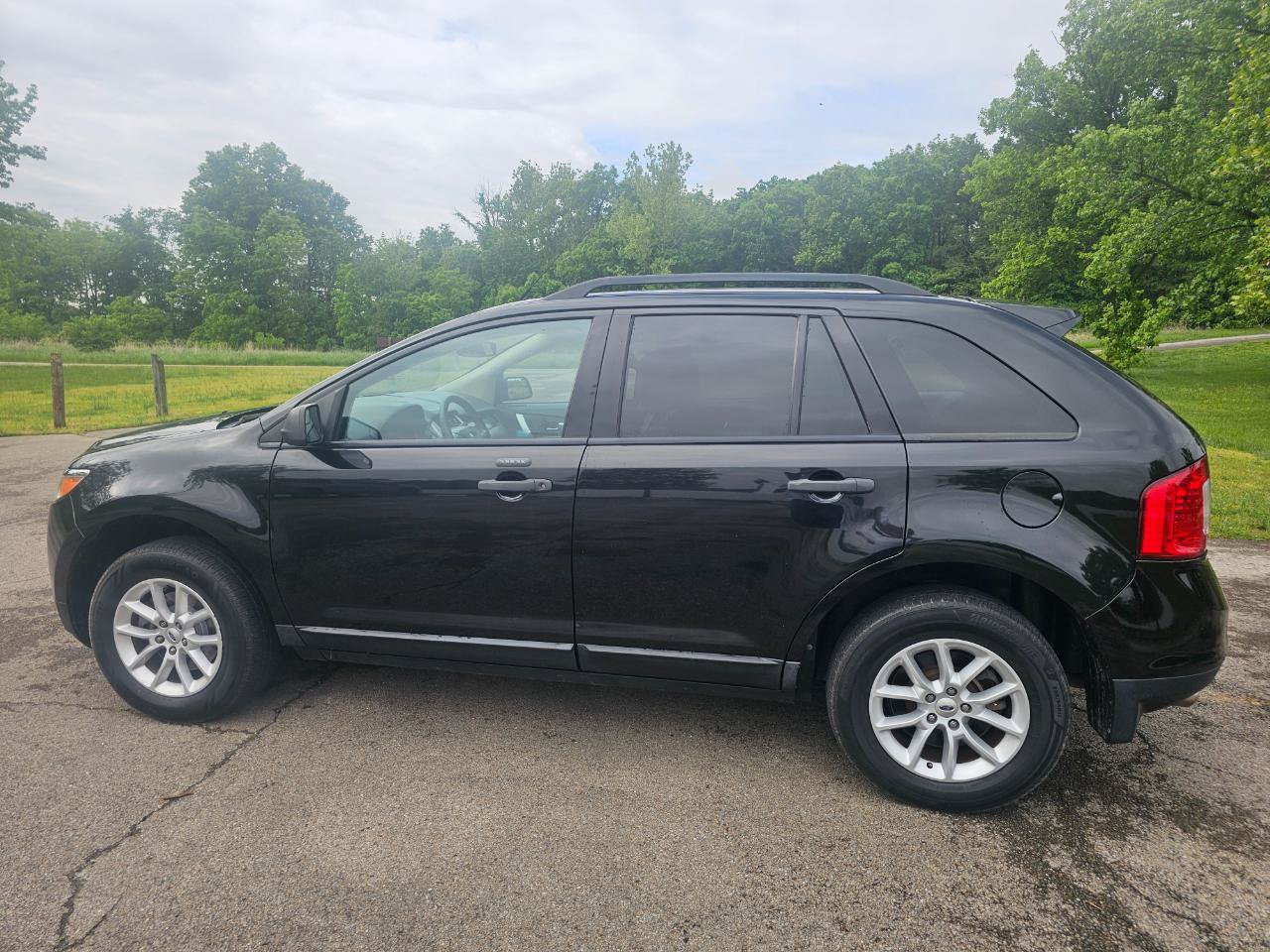 Used 2013 Ford Edge SE FWD image 9