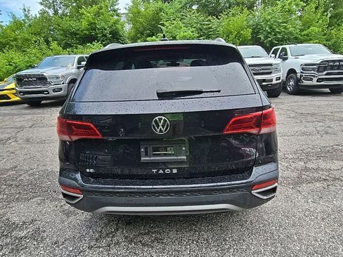 Used 2024 Volkswagen Taos SE FWD image 6