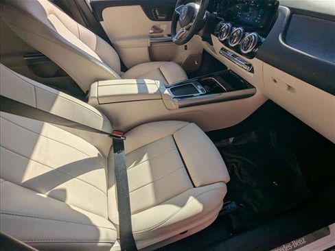 Certified 2025 Mercedes-Benz GLA 250 image 22