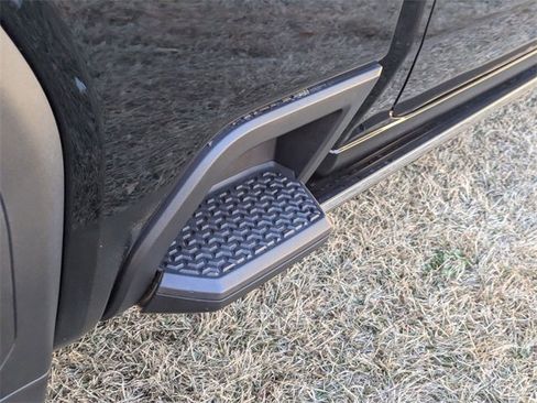 Certified 2024 GMC Sierra 2500 Denali Ultimate image 38