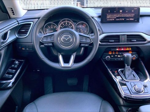 Used 2023 MAZDA CX-9 Touring image 5