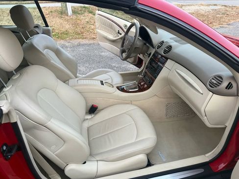 Used 2008 Mercedes-Benz CLK 350 Cabriolet image 27