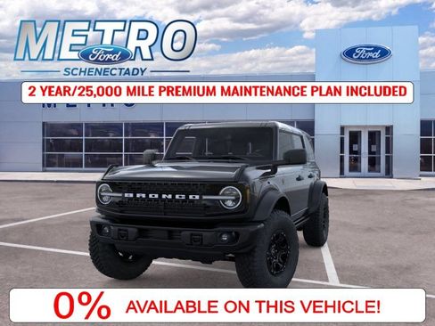 New 2026 Ford Bronco Badlands w/ Sasquatch Package AWD/4WD image 3