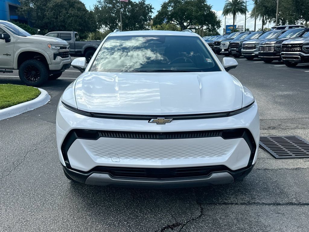 Certified 2024 Chevrolet Equinox EV LT FWD image 2