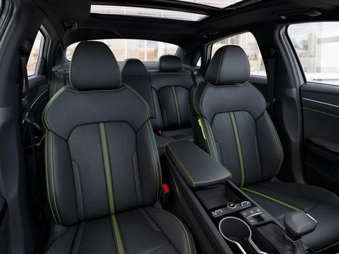 New 2026 Kia K5 GT FWD image 16